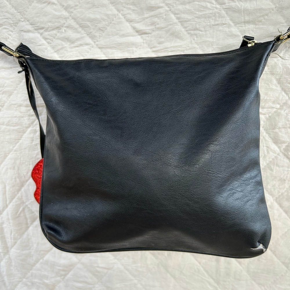 L by Betsey Jhonson Elegant White and Black Striped Women's Bag - Picture 5 of 10